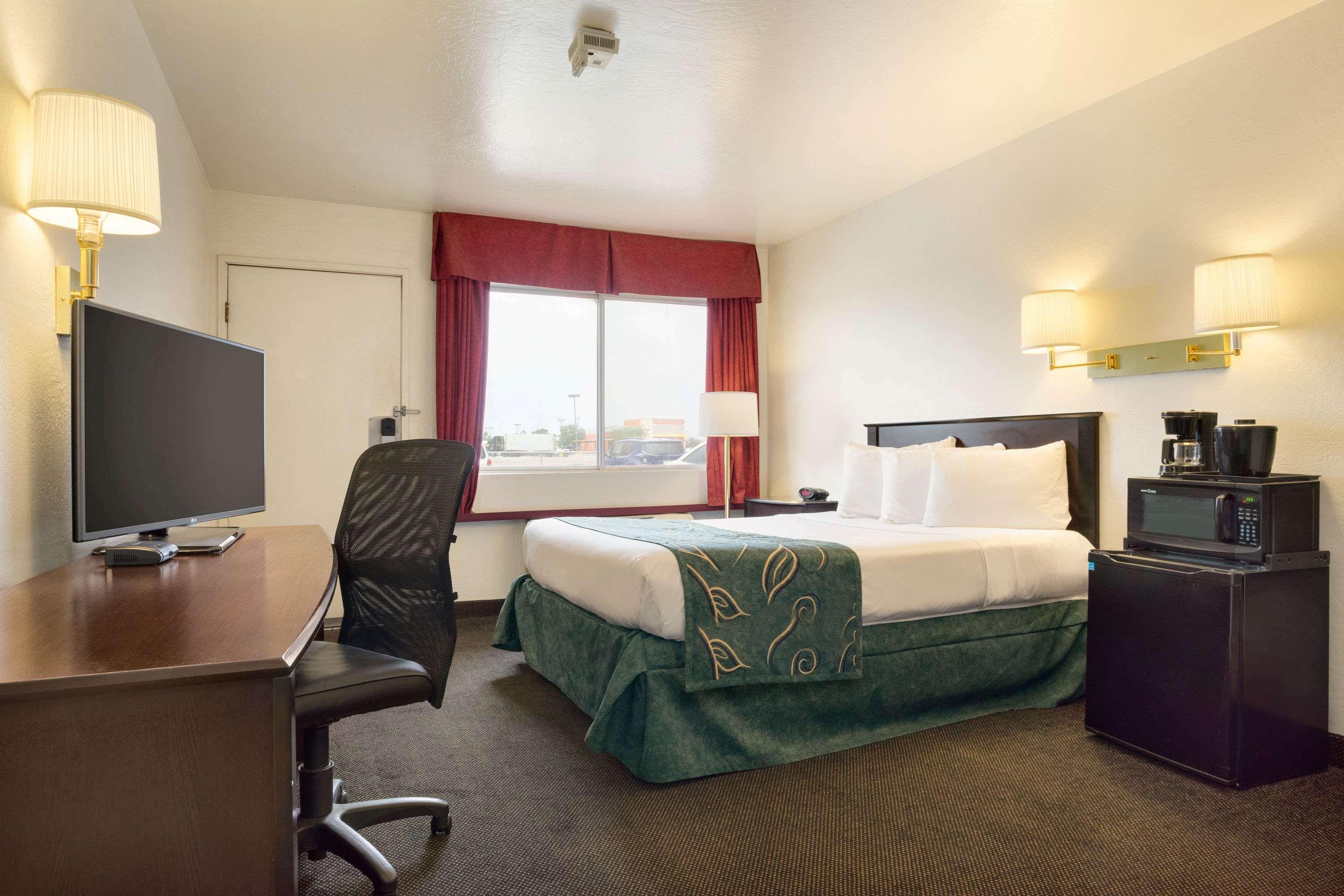 Clarion Pointe Winslow I-40 エクステリア 写真