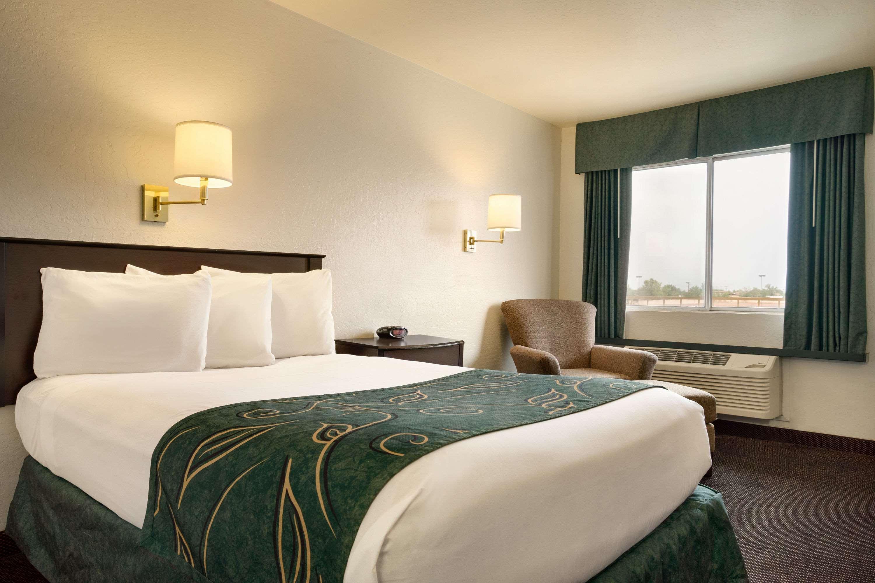 Clarion Pointe Winslow I-40 エクステリア 写真