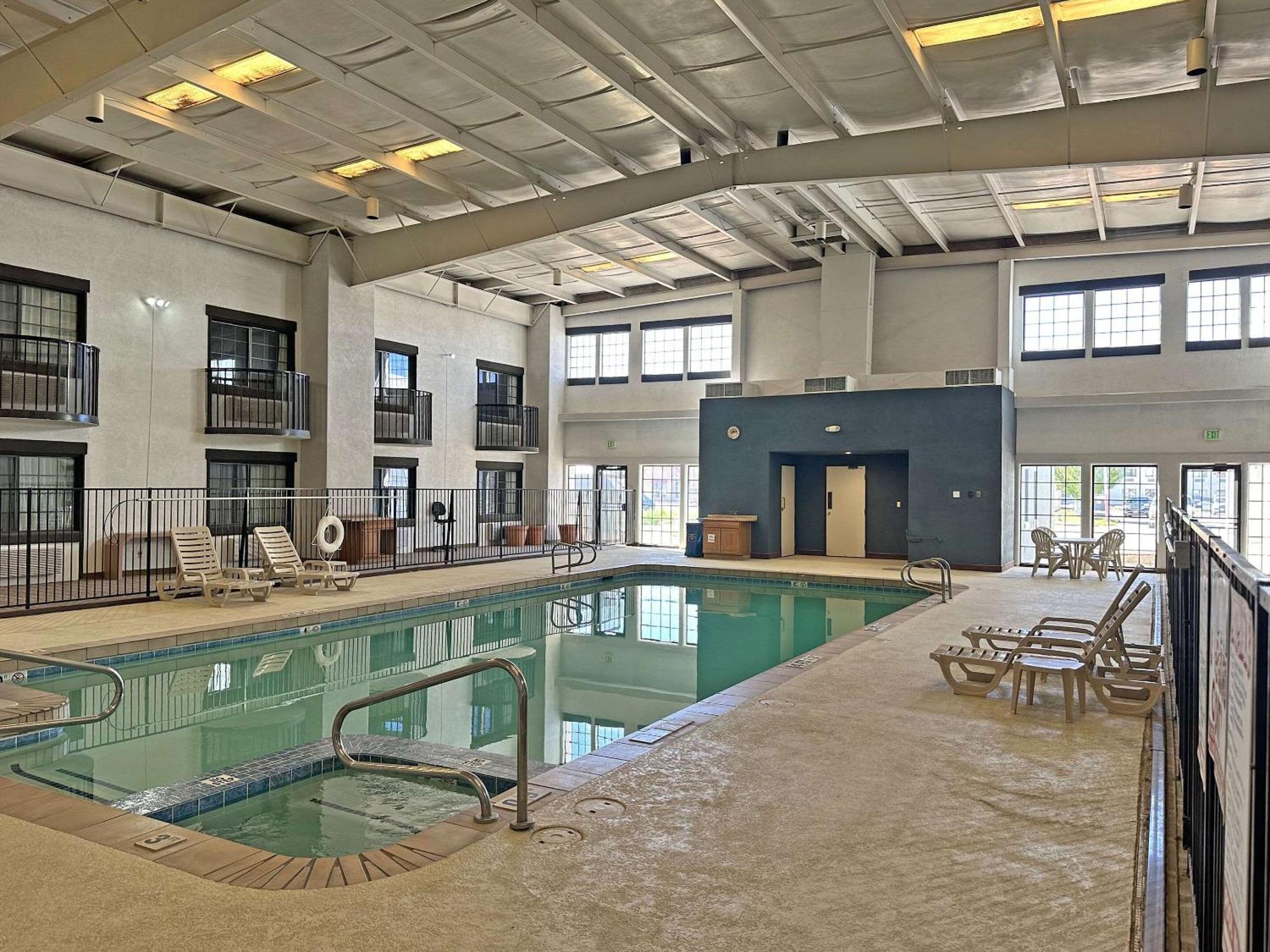 Clarion Pointe Winslow I-40 エクステリア 写真