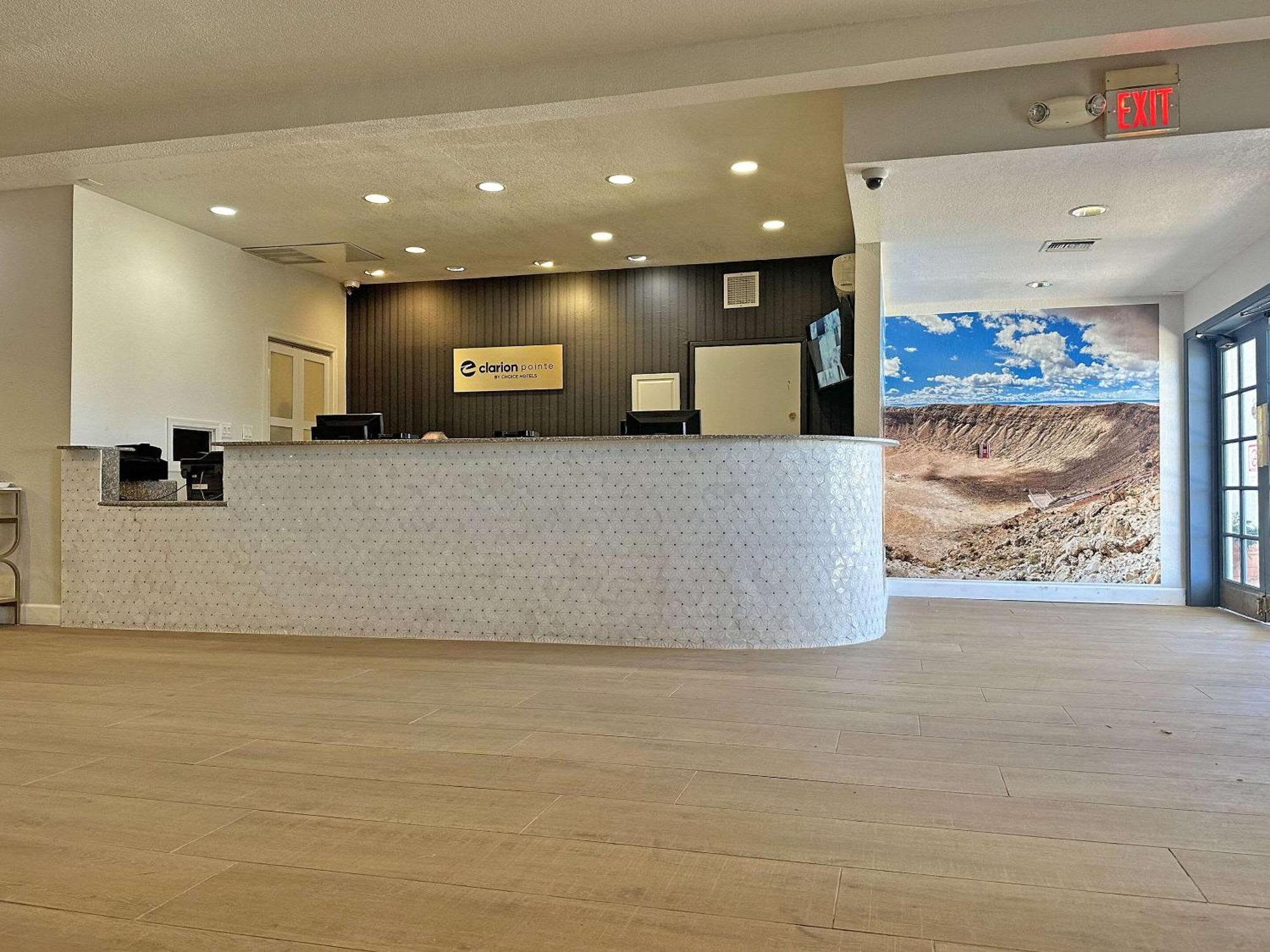 Clarion Pointe Winslow I-40 エクステリア 写真